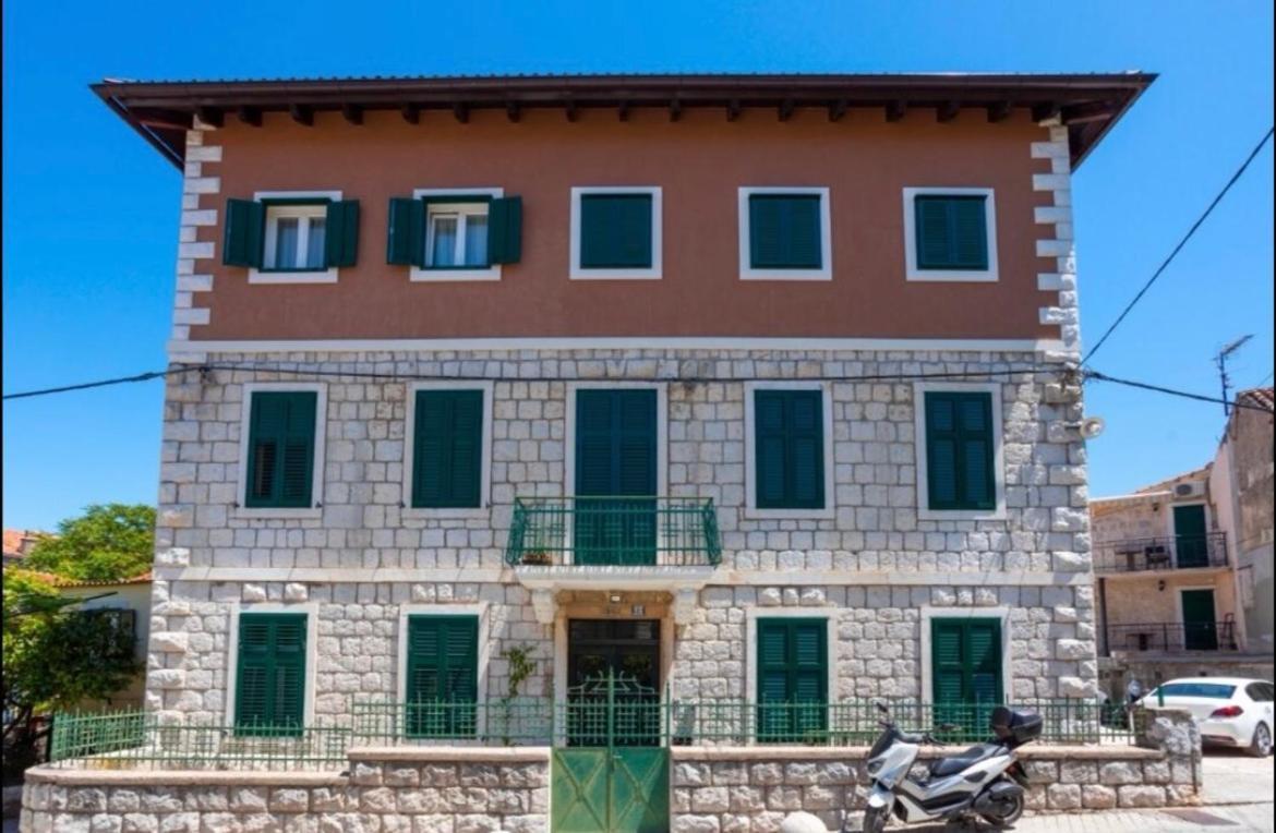 Luxurious Apartment Bella Lux In City Center With Free Parking Included! Split Exterior photo